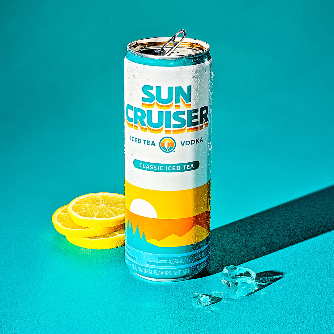 Portrait of a Sun Cruiser can with a blue background